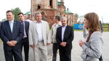 Экскурсия по Старому Усолью произвела яркое впечатление на политиков. Фото: марина собянина. «усольская газета»