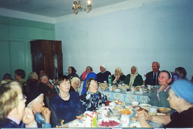 Старость их дома не застанет.