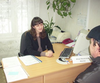 Юлия Шапчиц считает, что путь к будущей профессии не прост, в этом вопросе нужна помощь специалистов. фото автора. «усольская газета»