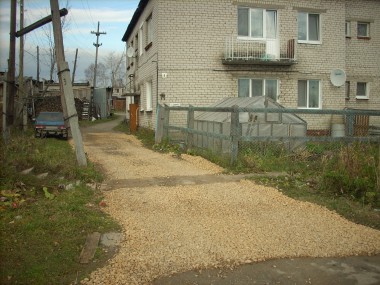 Благоустройство придомовых территорий в районном центре.