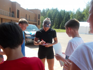 Усольские биатлонисты с Олимпийской чемпионкой по биатлону Ольгой Зайцевой.